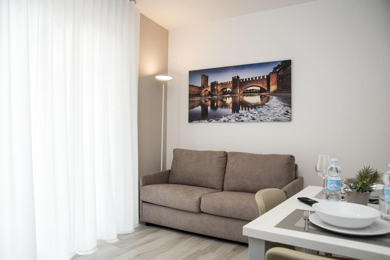 Camelot Appartamenti - Business E Holiday San Martino Buon Albergo Exterior photo